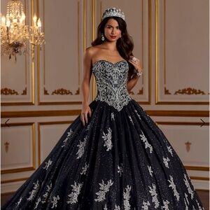 👑 House of Wu Quinceañera Dress – Elegant & Regal!